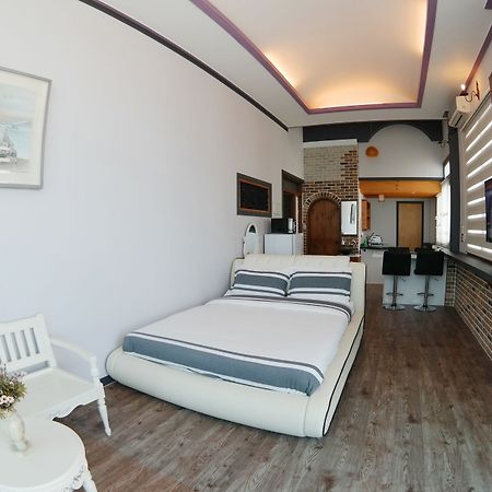 Gangneung White Beach Pension Экстерьер фото